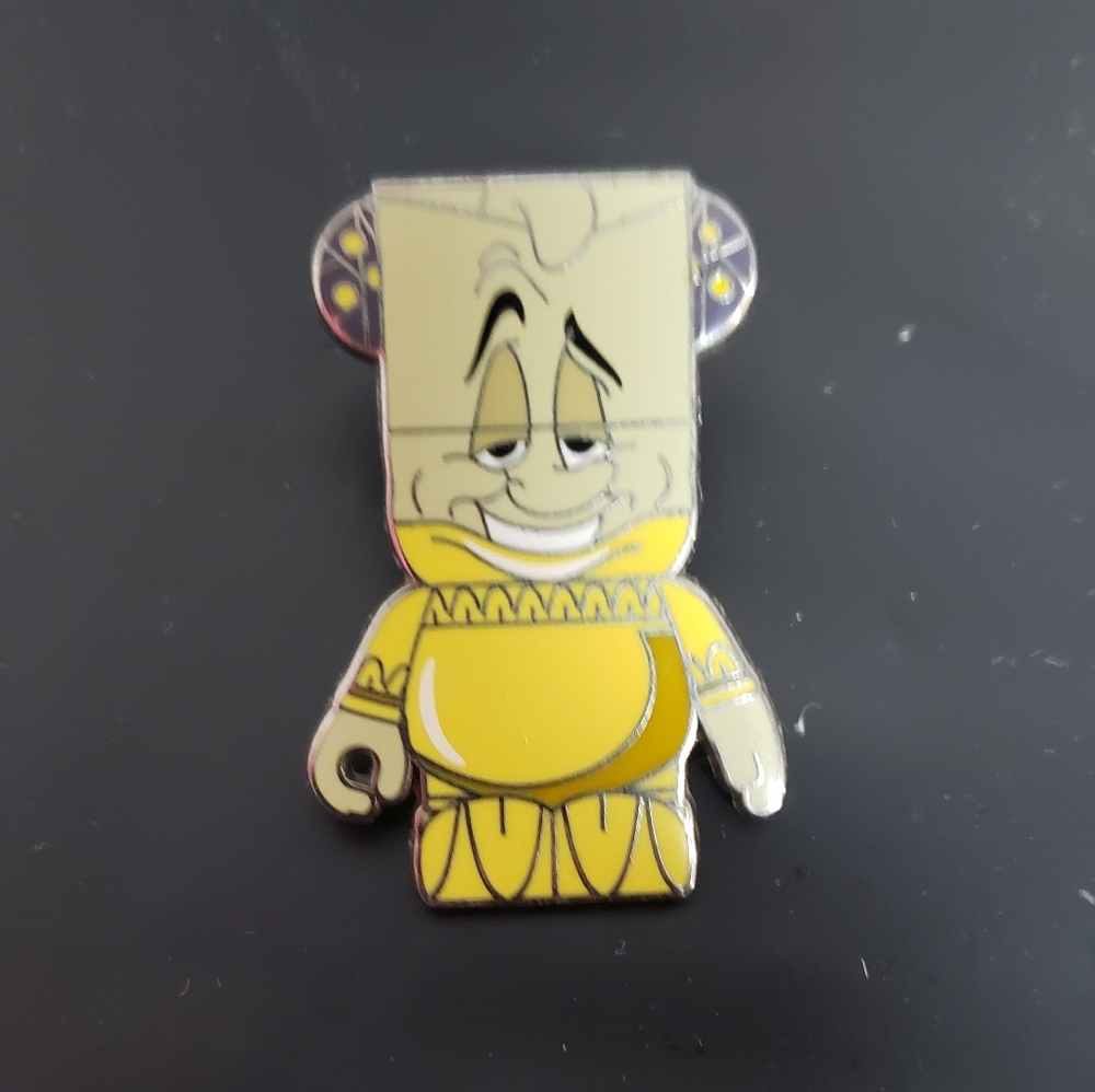 2013 Disney Parks Vinylmation Enamel Pin – Lumière – Pre-Owned